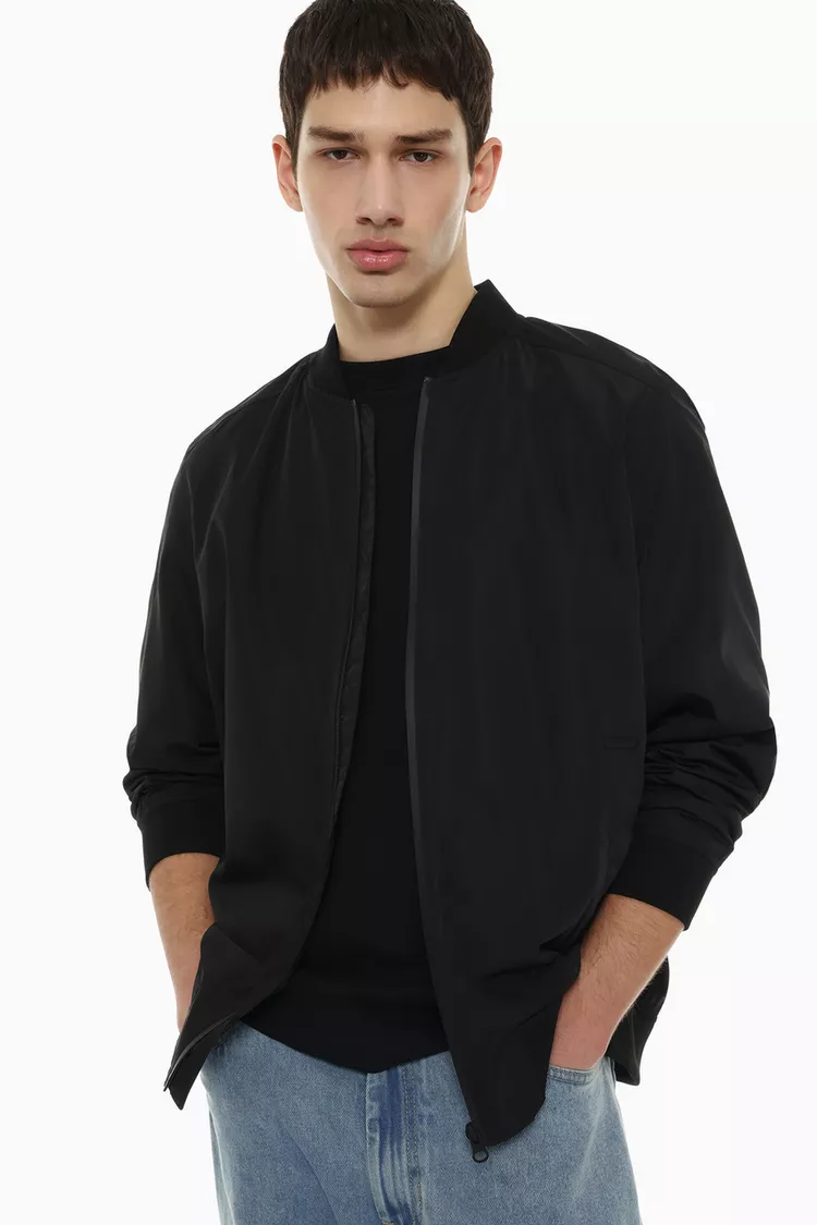 Cazadora bomber ligera