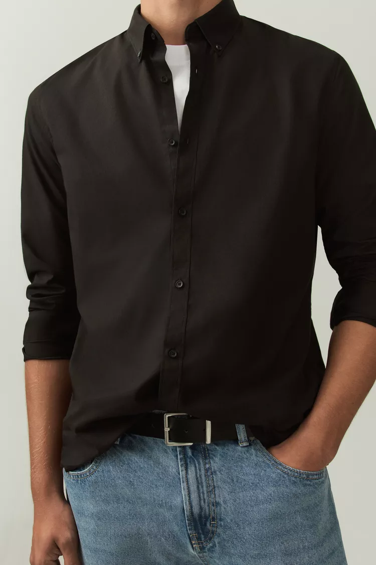 Camisa negra de hombre