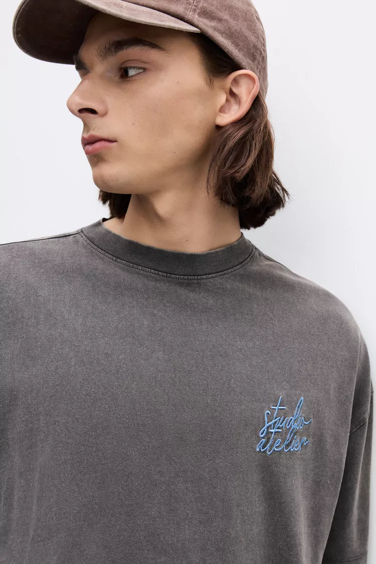 Camiseta gris Studio Atelier