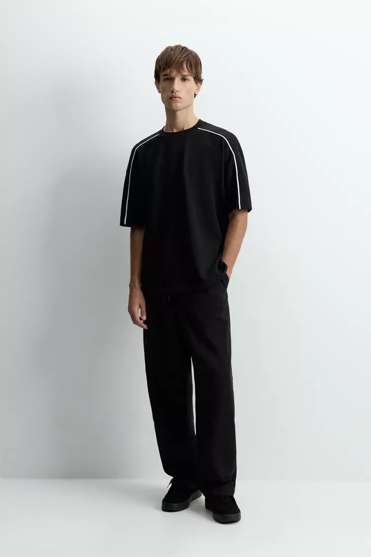 Camiseta negra básica para hombre