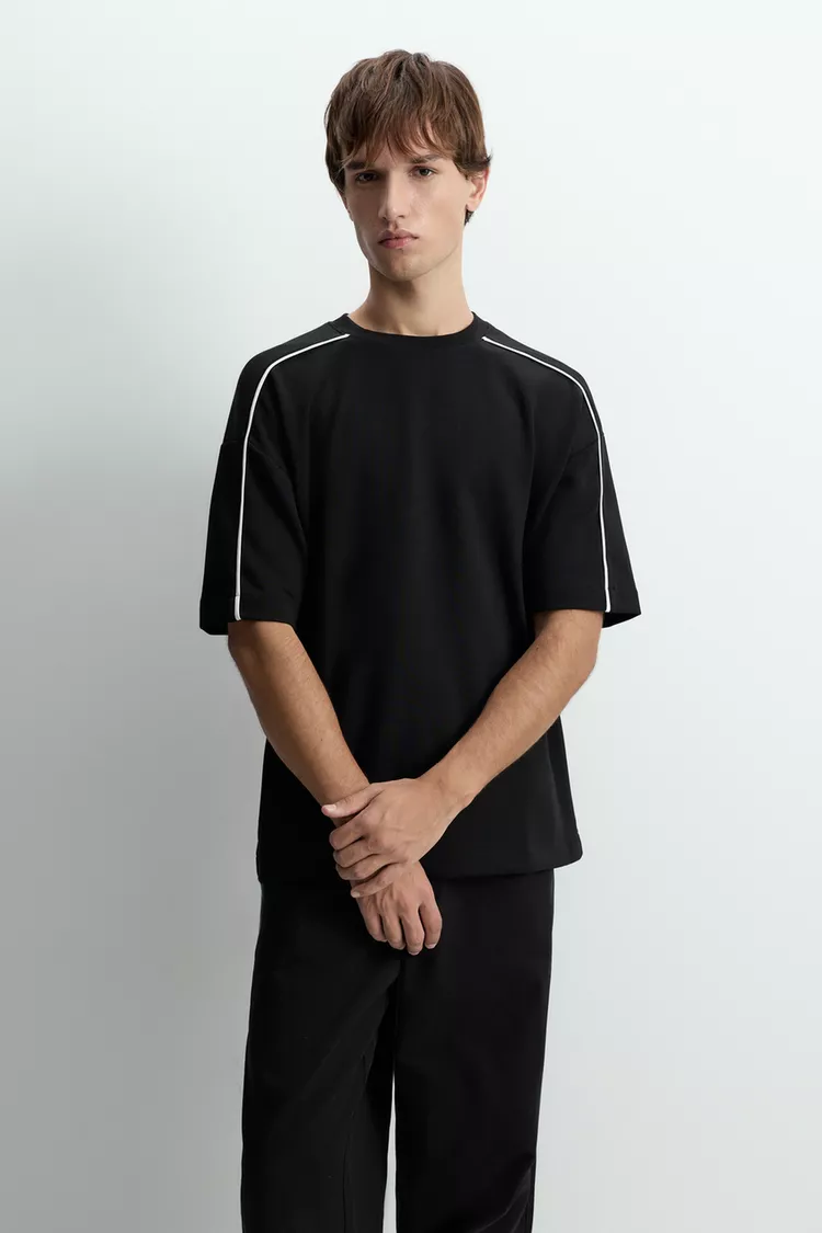 Camiseta negra básica para hombre