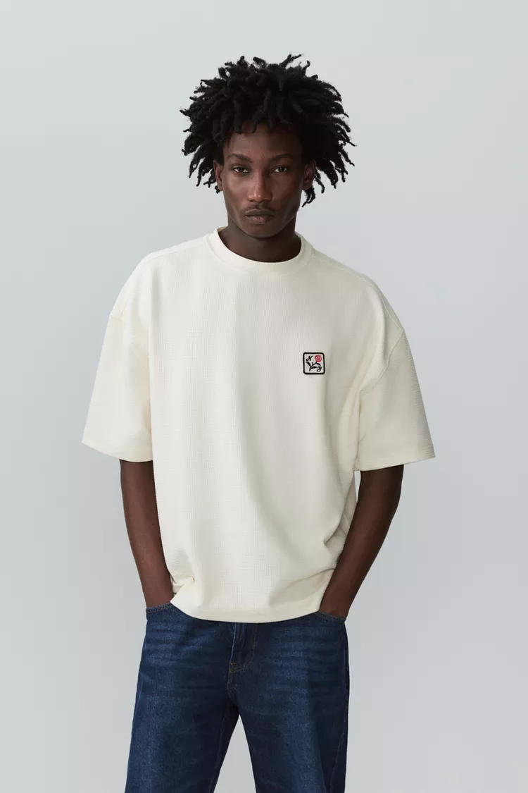Camiseta textura parche