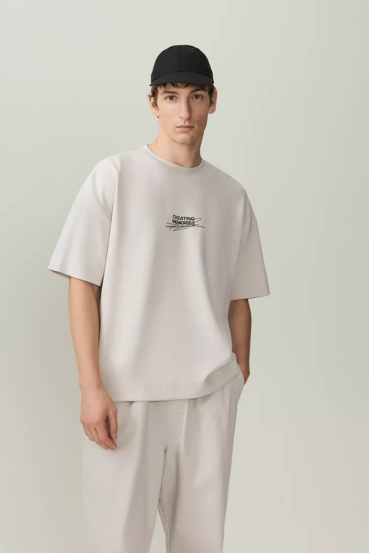 Camiseta blanca 'Creating Memories'