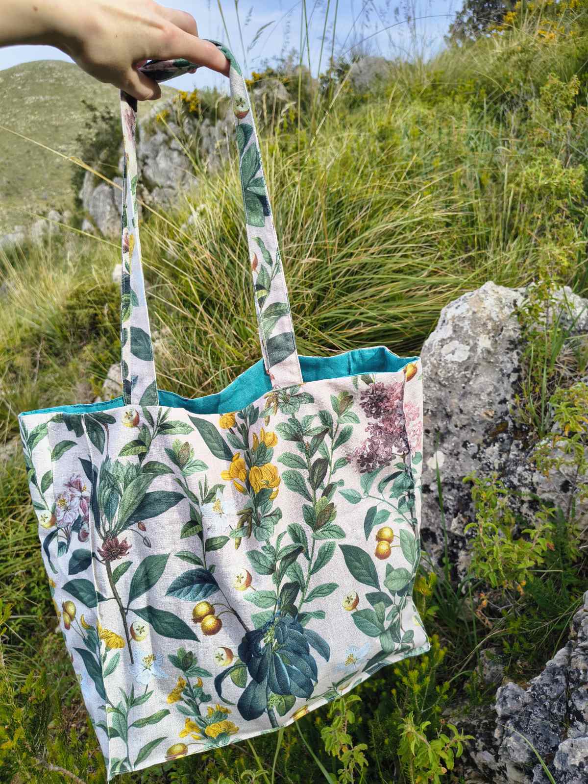 Sicilian Garden Tote – Wildcrafted Cotton & Linen Bag for Slow Days and Gathered Moments