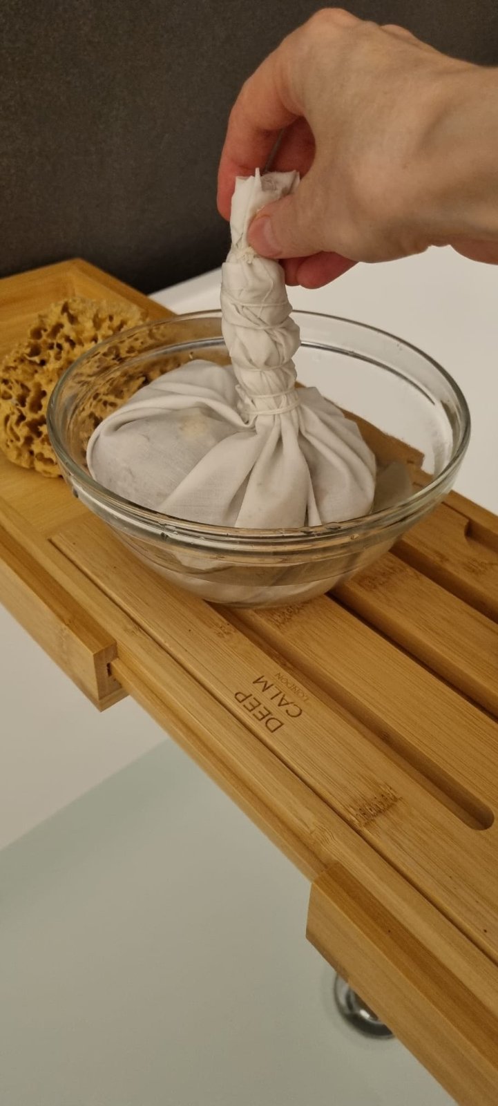 Botanical Bath Poultice – Herbal Washcloth for Sensitive Skin, Wildflower Blend for Ritual Bathing & Body Care