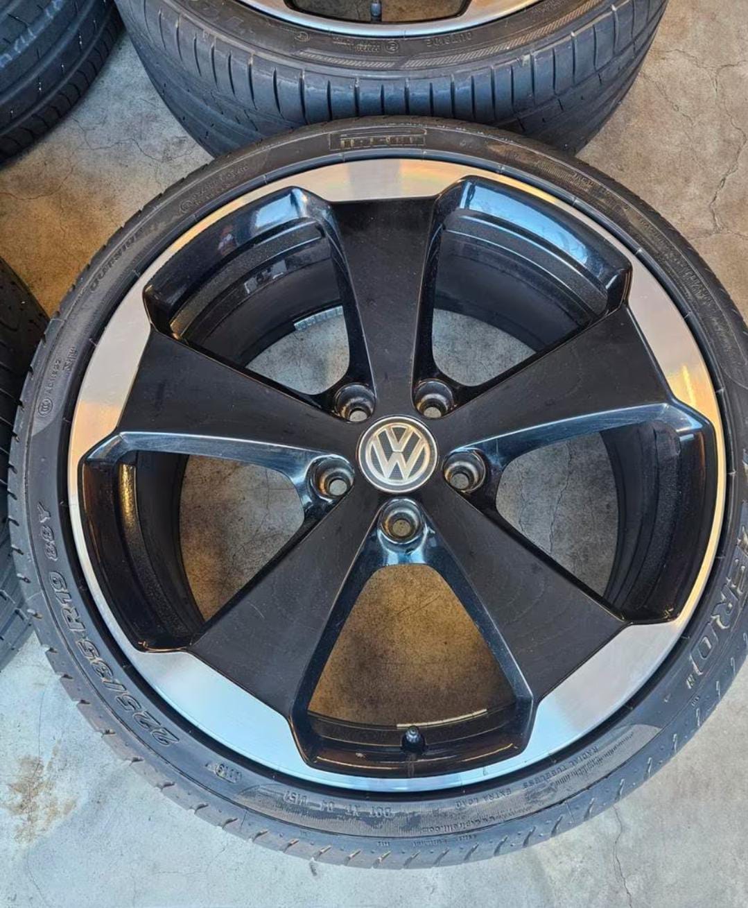Jantes 19 pouces Volkswagen Glendale Édition 35 avec pneus été 225/35 R19