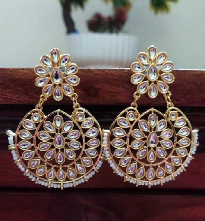 Elegant Golden Earrings