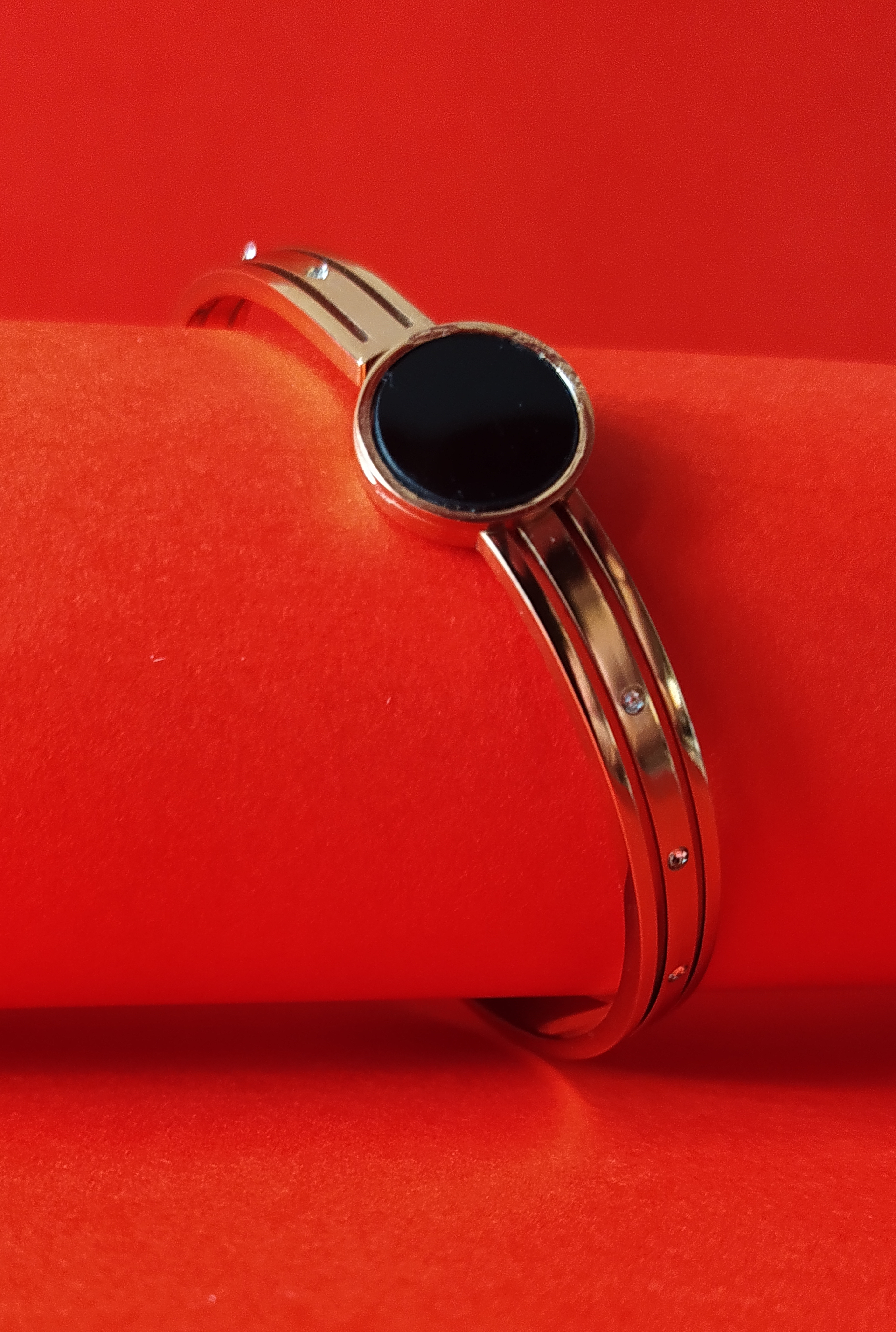  Anti-Tarnish Bracelet with Black Stone