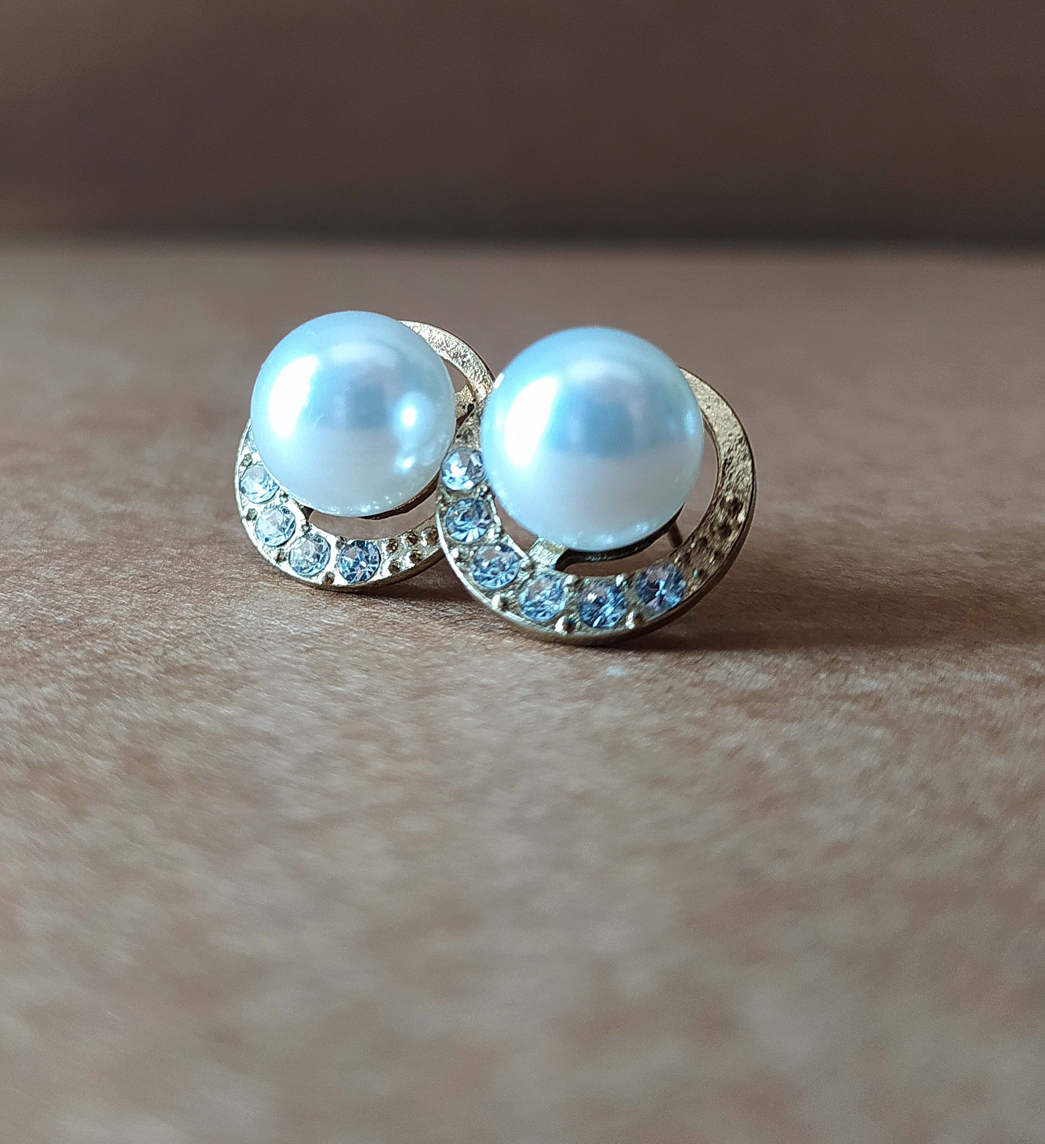 Elegant Pearl Stud Earrings