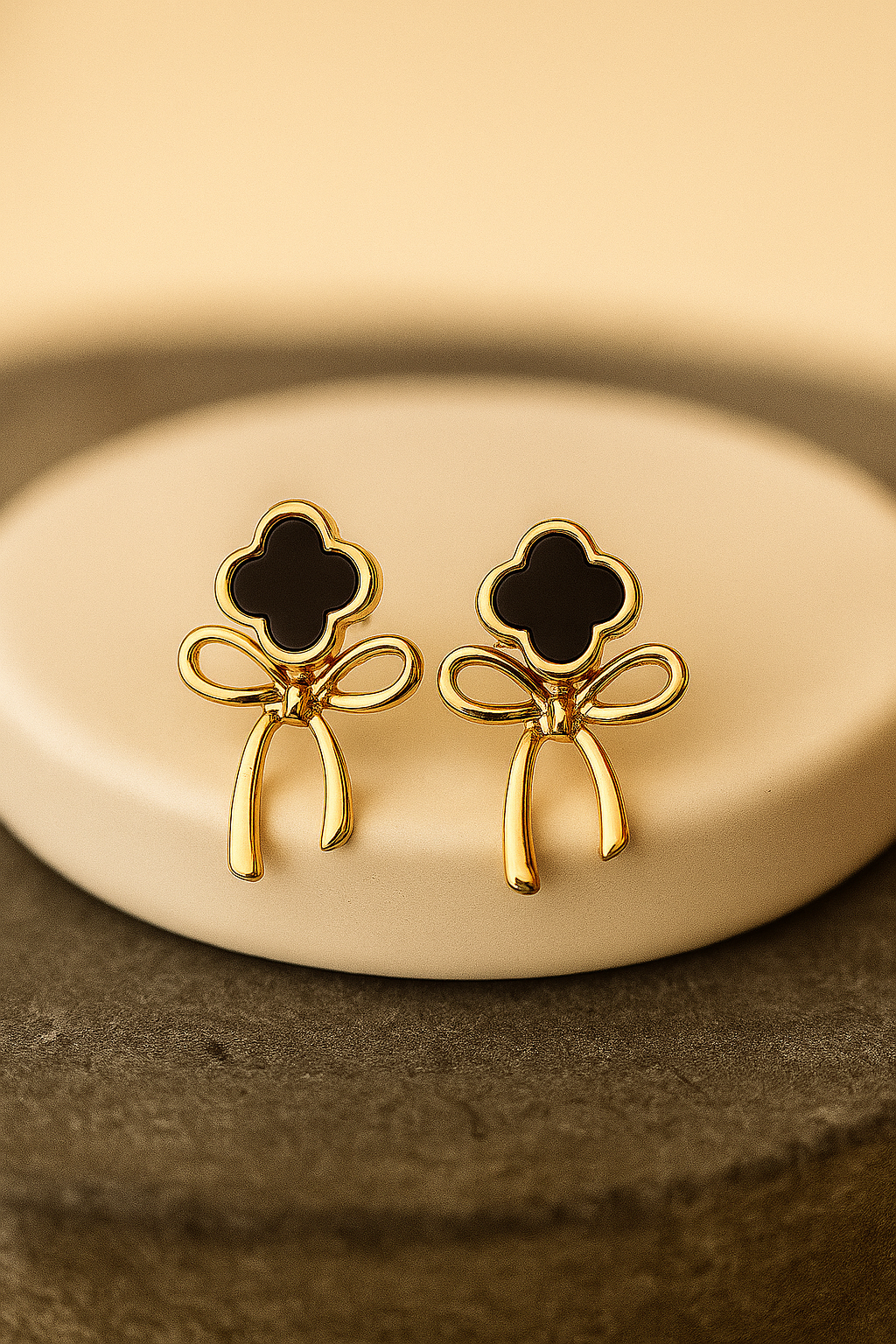 Elegant Black Clover Earrings