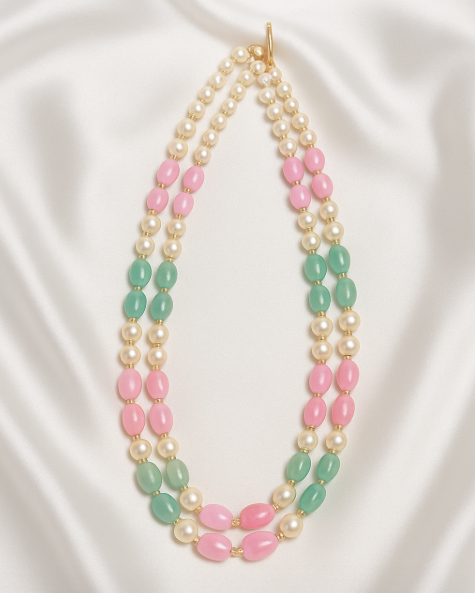 Elegant Pearl and Bead Necklace