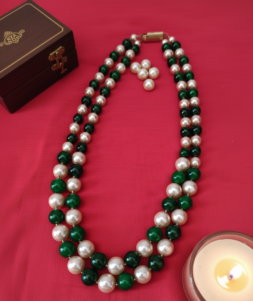 Elegant Pearl and Green Bead Necklace Set