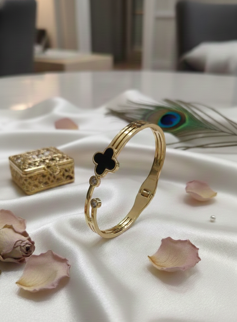 Elegant Golden Colour Anti-Tarnish Bracelet with Black Clover Design