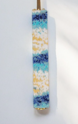 Bracelet tissé avec 1360 perles