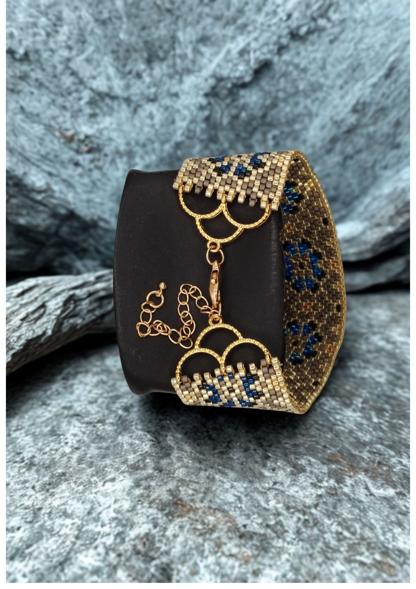 Bracelet tissé avec 1530 perles de verre Miyuki  