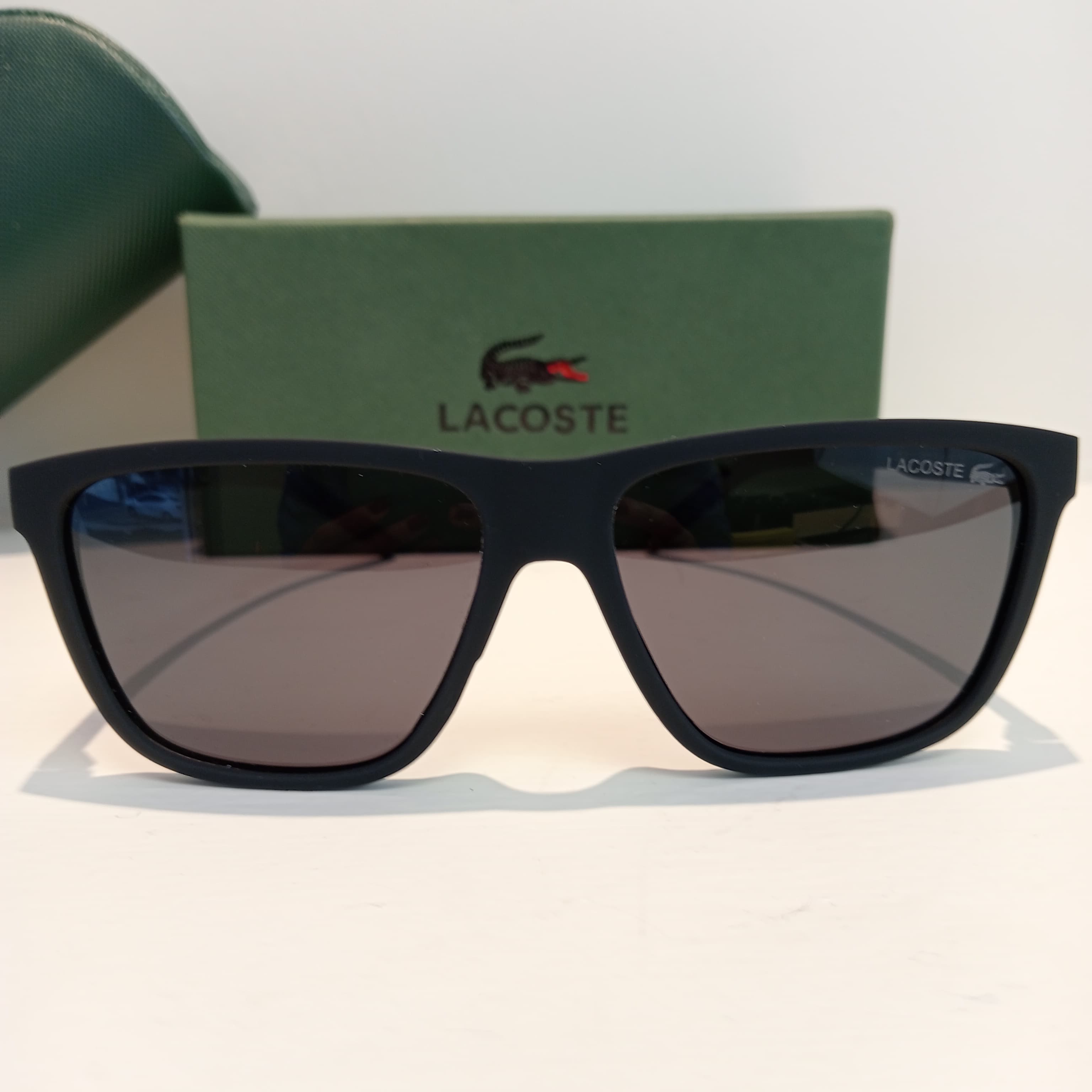 Gafas de sol Lacoste
