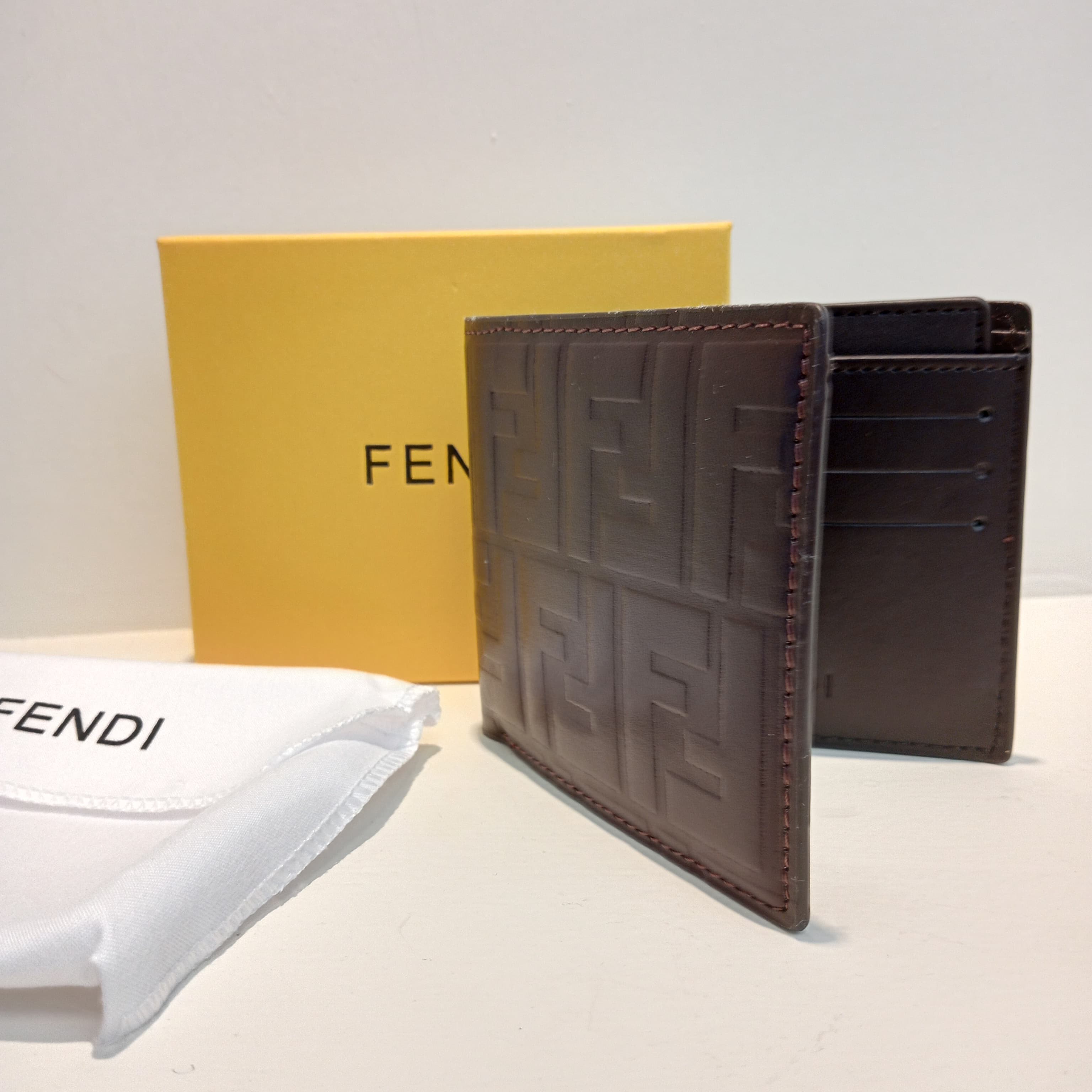 Cartera Fendi de cuero