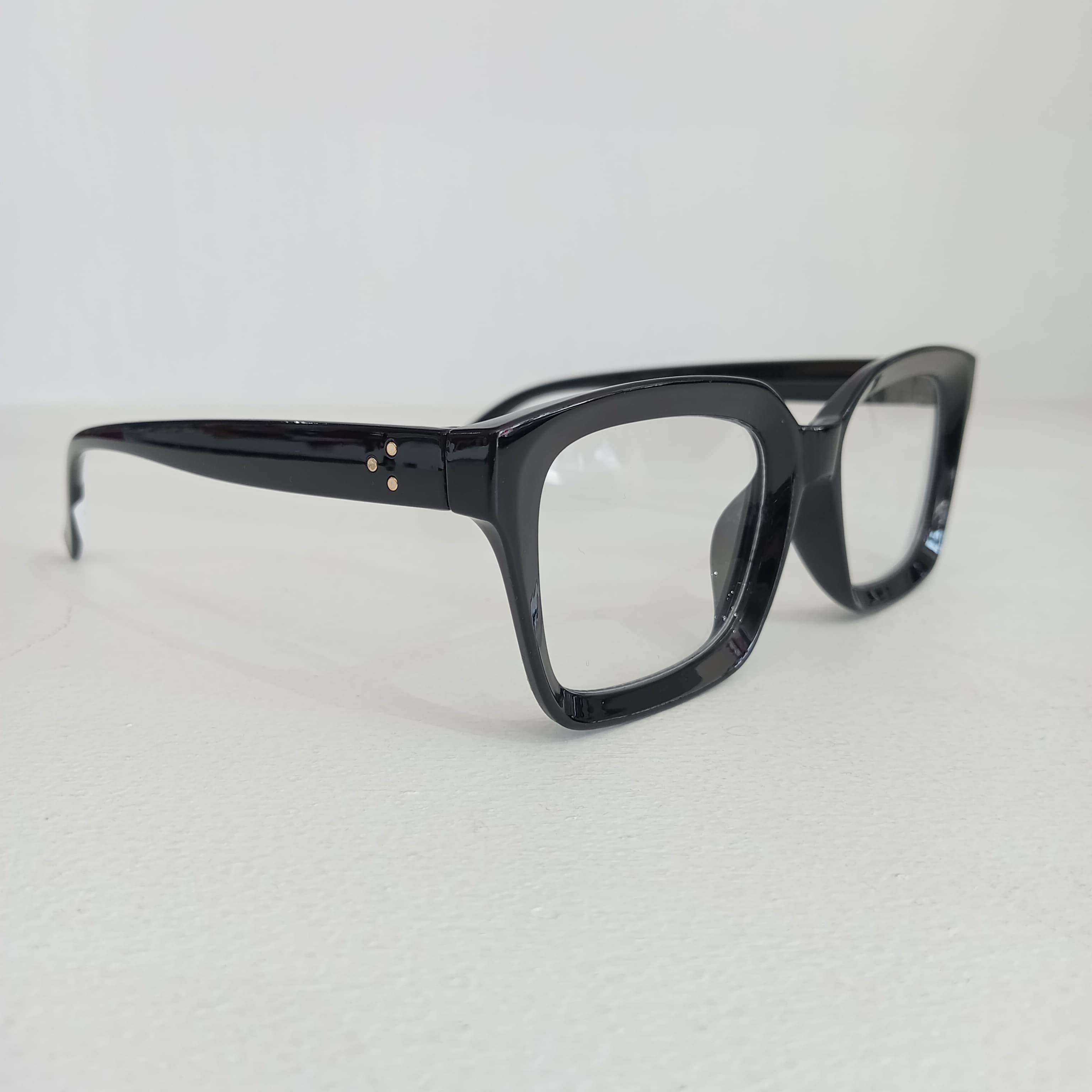 Gafas de montura transparente