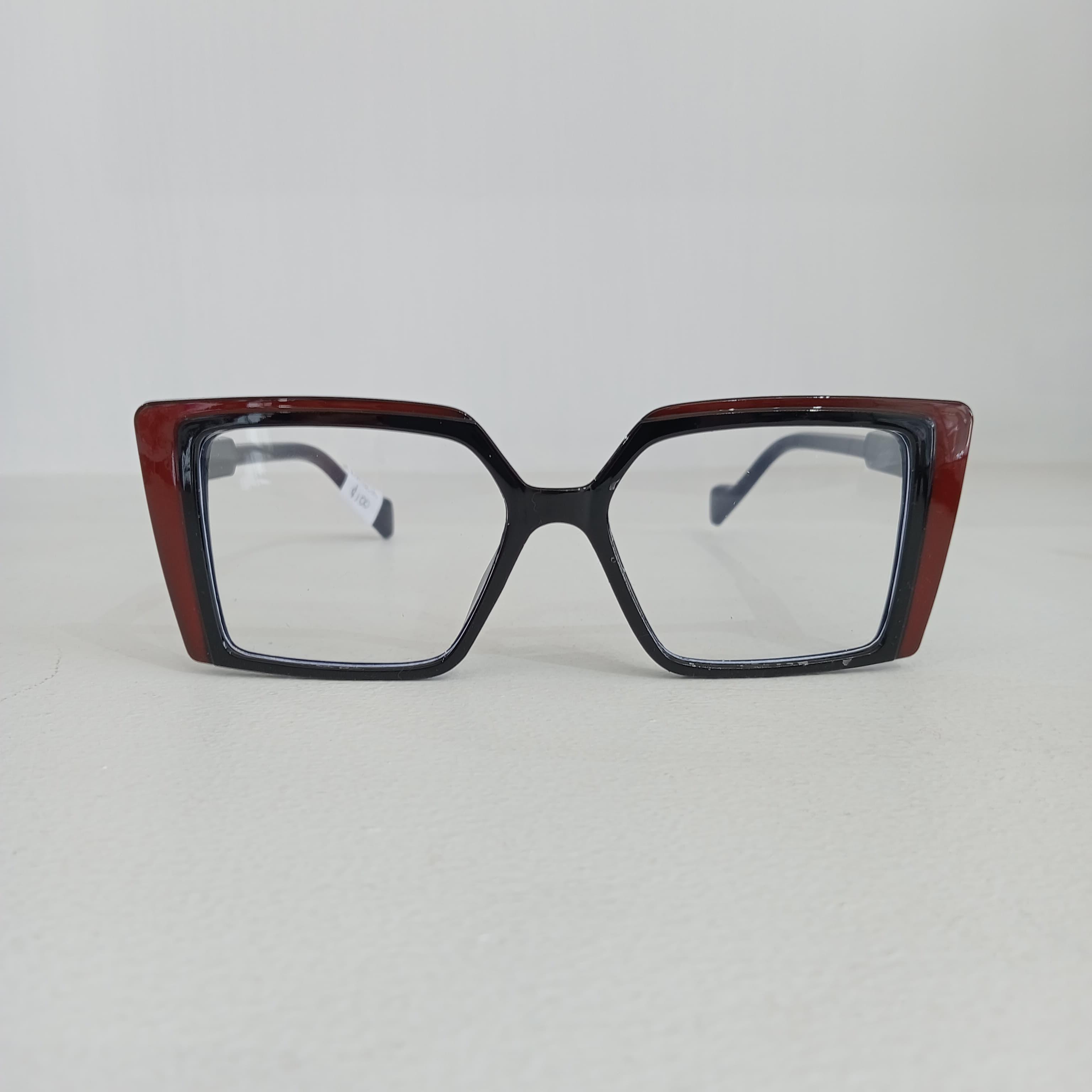 Gafas transparentes de estilo moderno