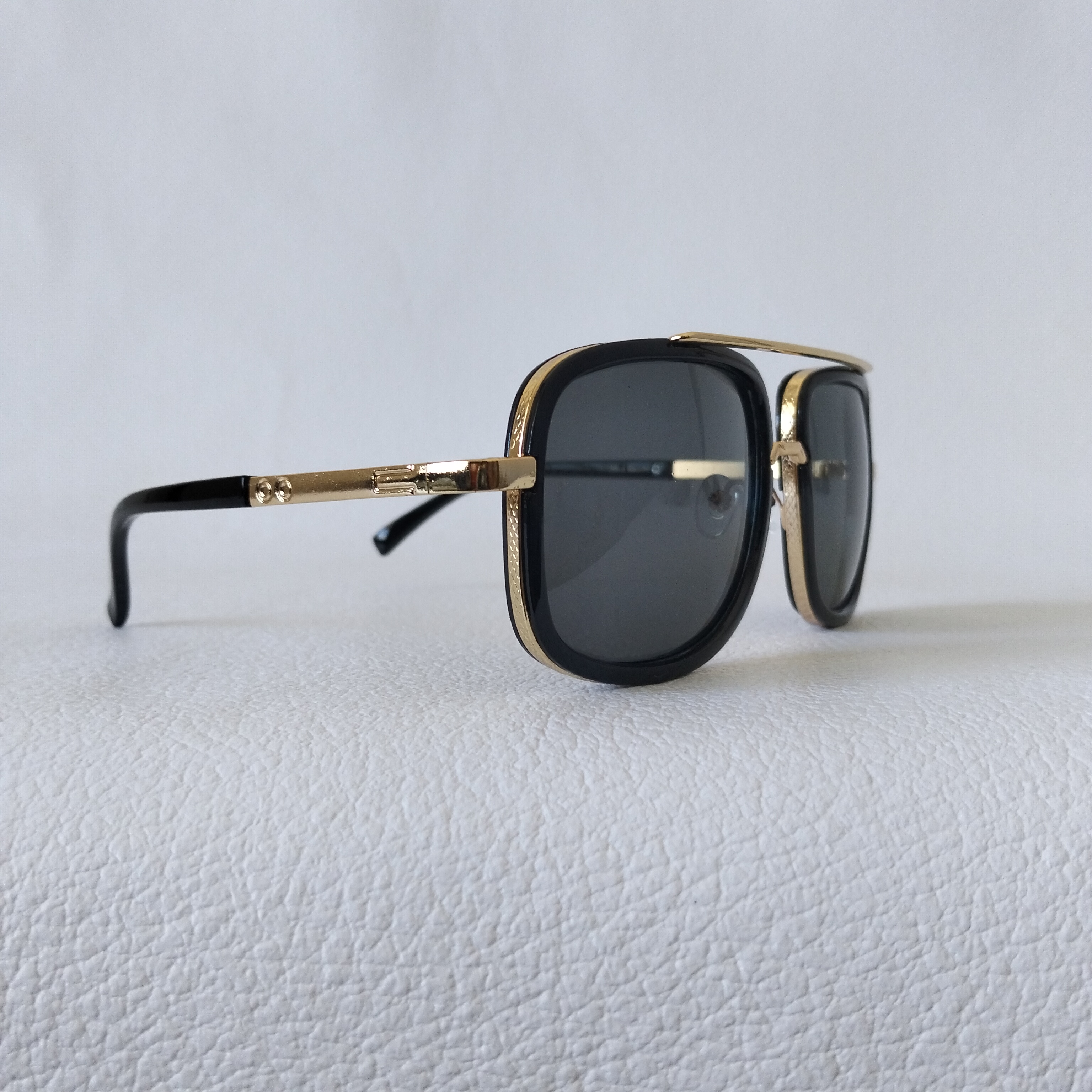 Camilo Gafas de sol retro cuadradas