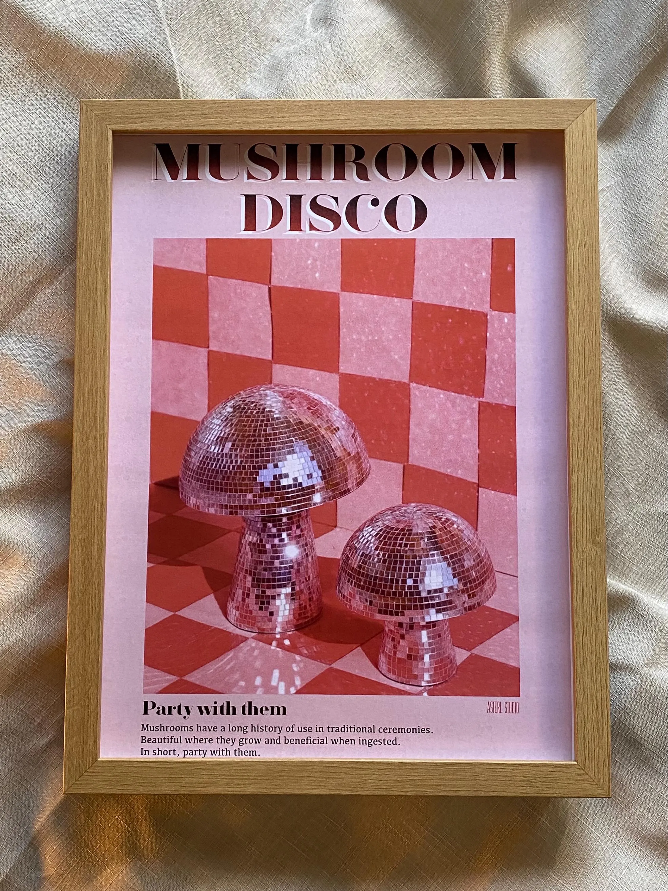 "Mushroom Disco" Póster Retro.
