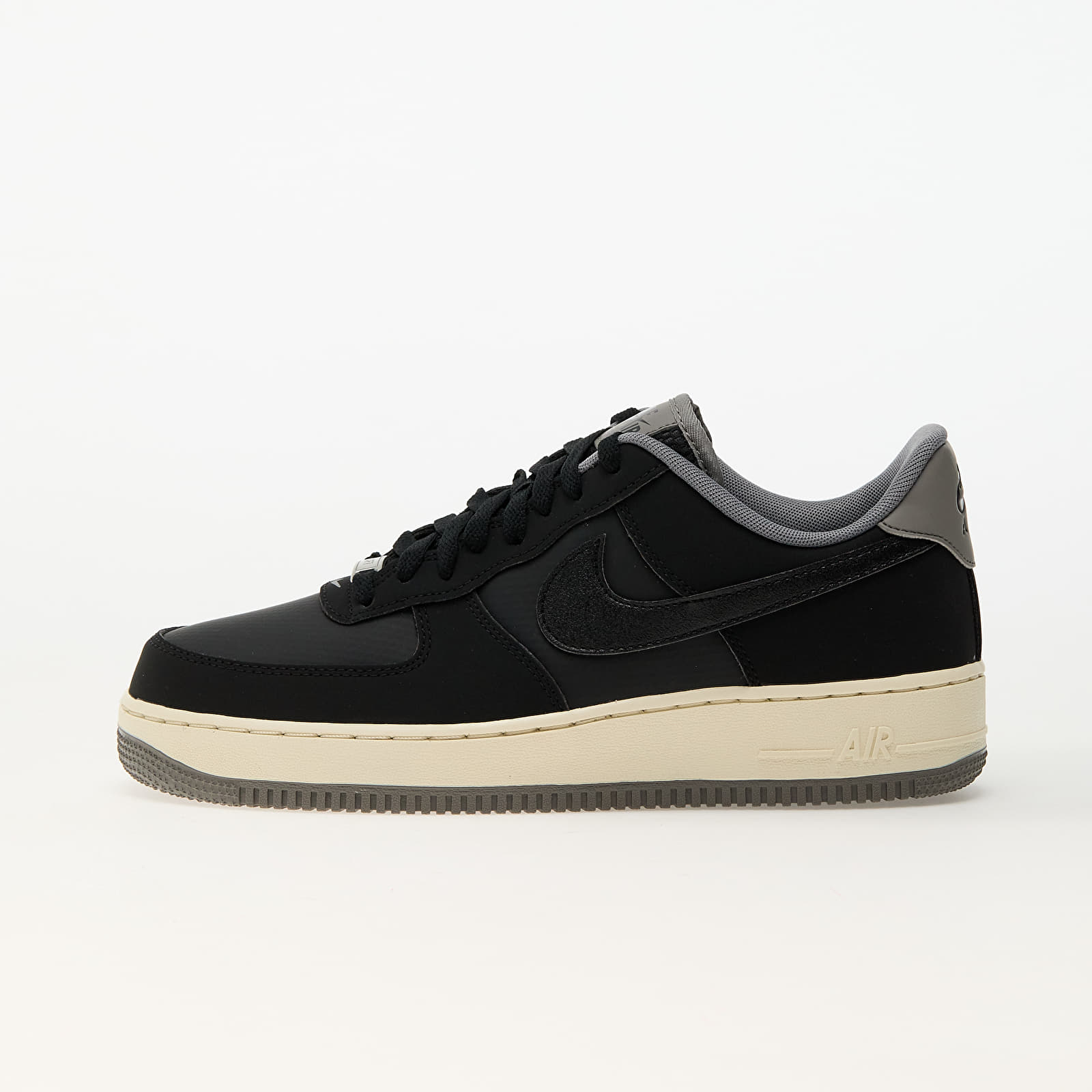 NIKE Air Force 1 Black&White