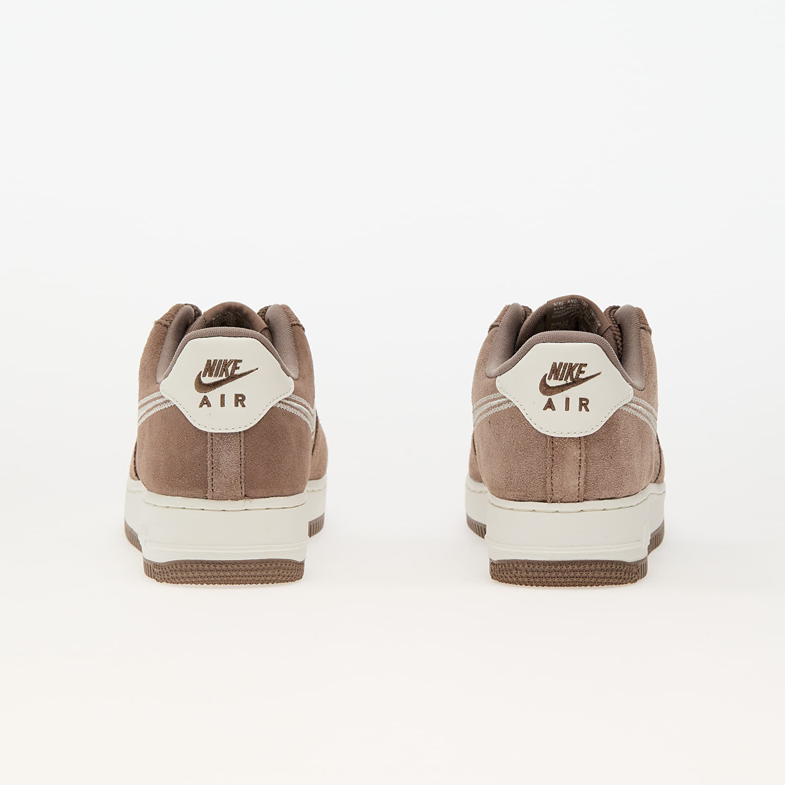 NIKE Air Force 1 Brown