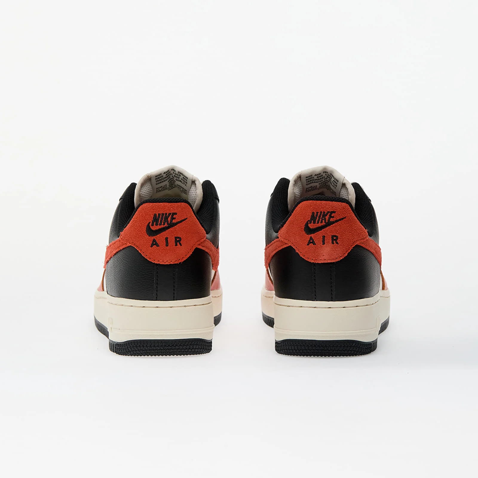 NIKE Air Force 1 Coral
