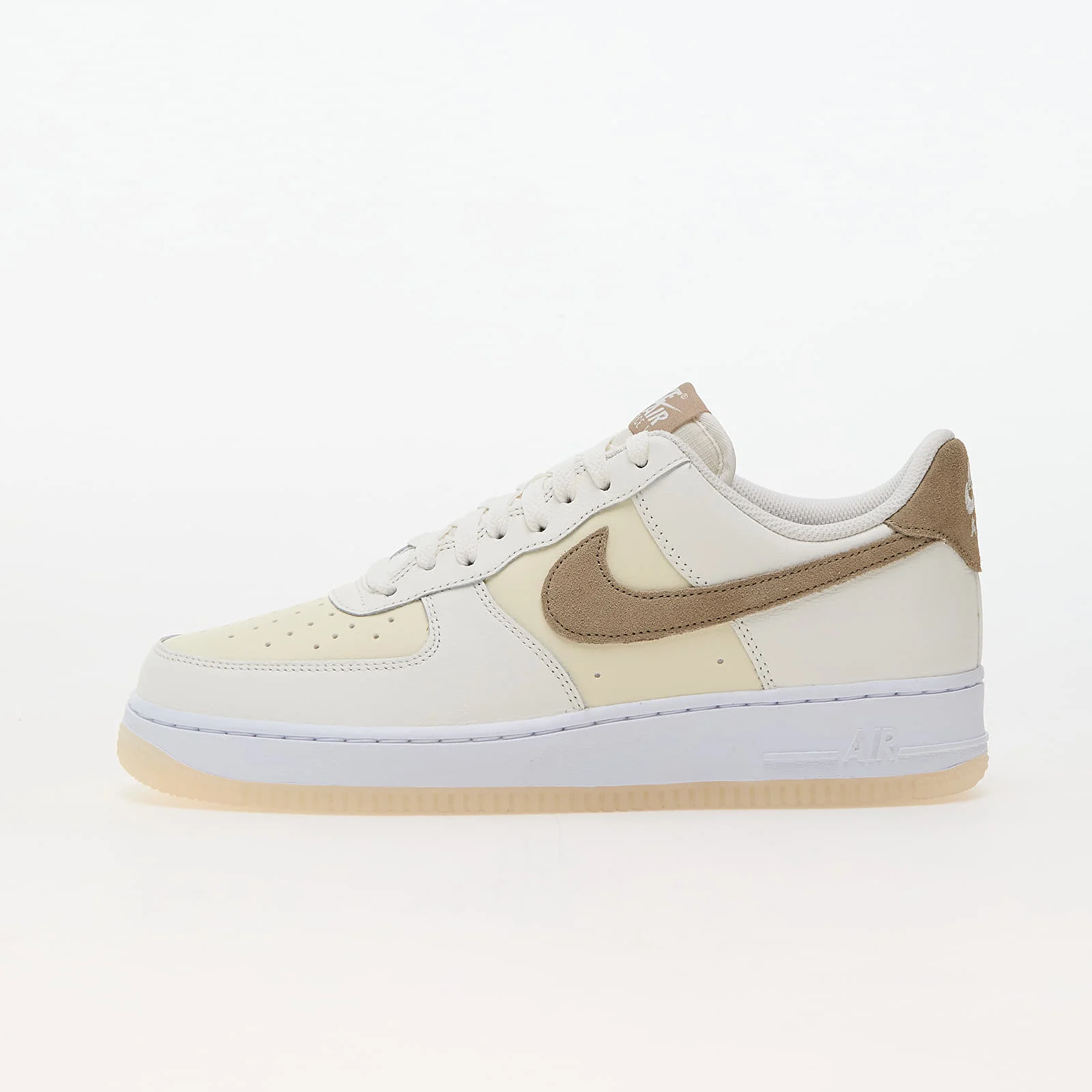 NIKE Air Force 1 Milk&White