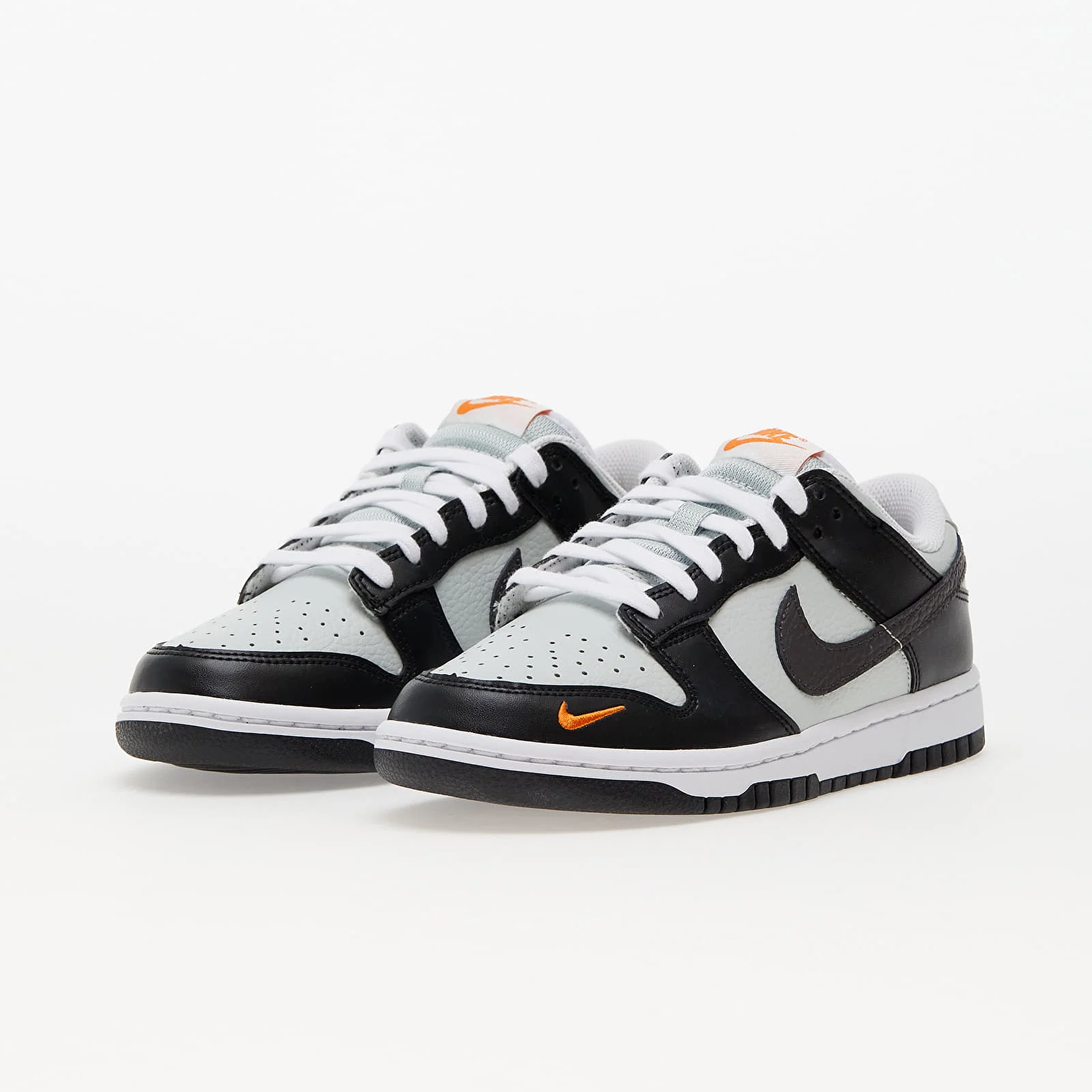 NIKE Dunk Low Classic Black