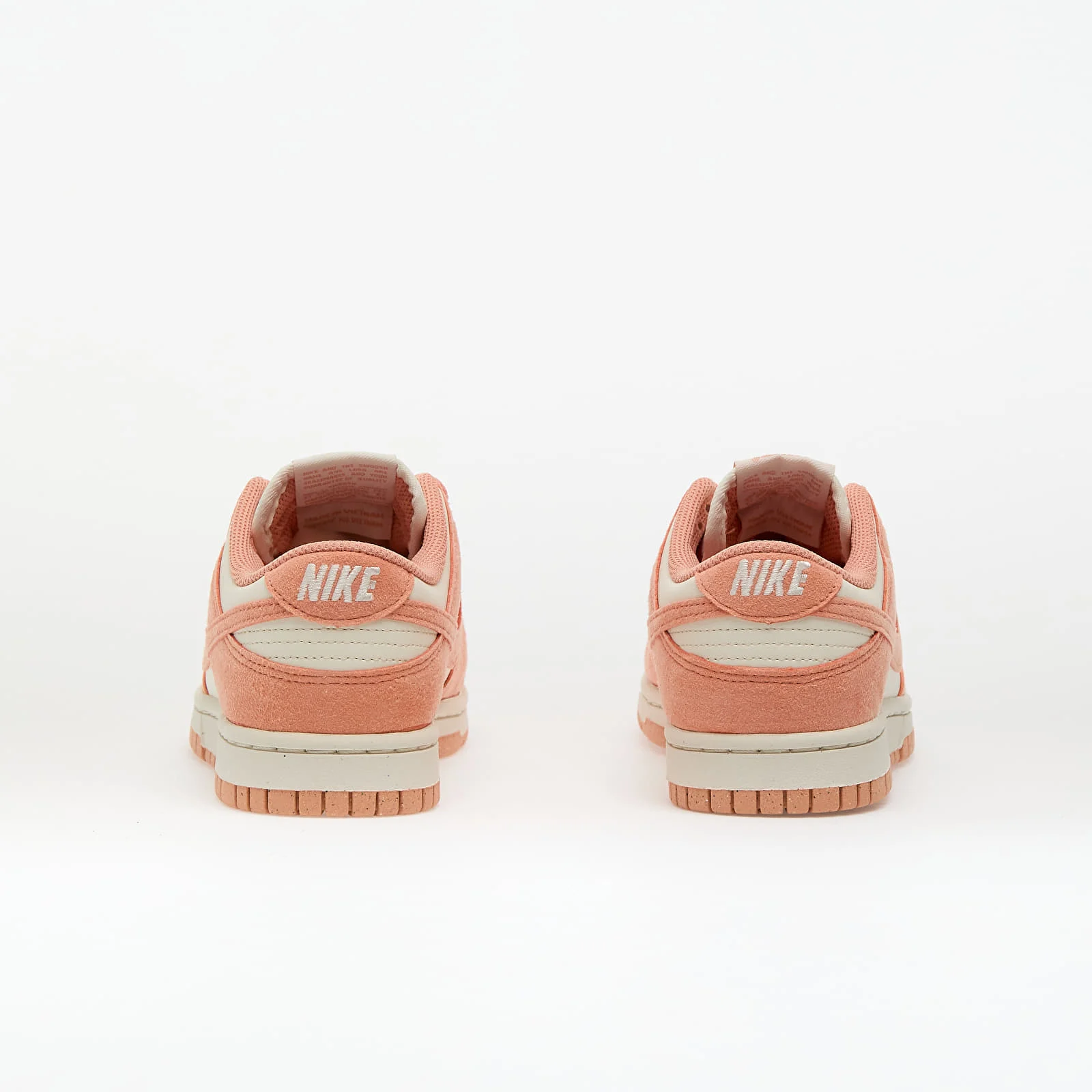 NIKE Dunk Low Coral
