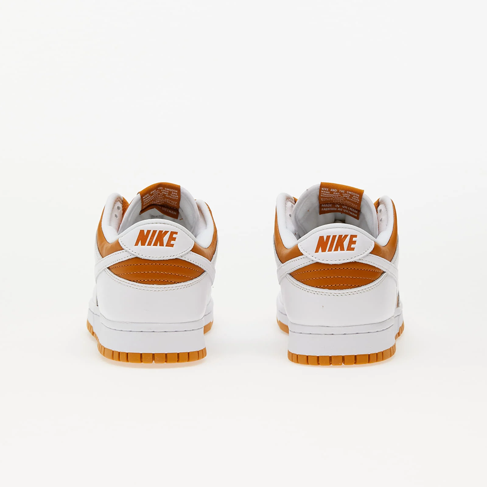 NIKE Dunk Low Curry