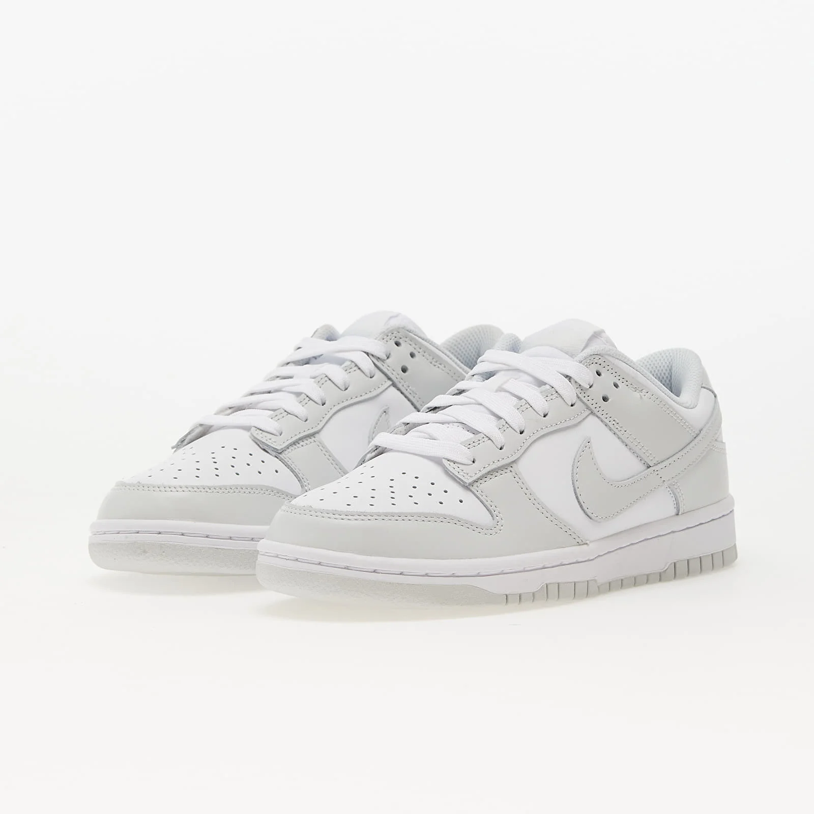 NIKE Dunk Low Grey