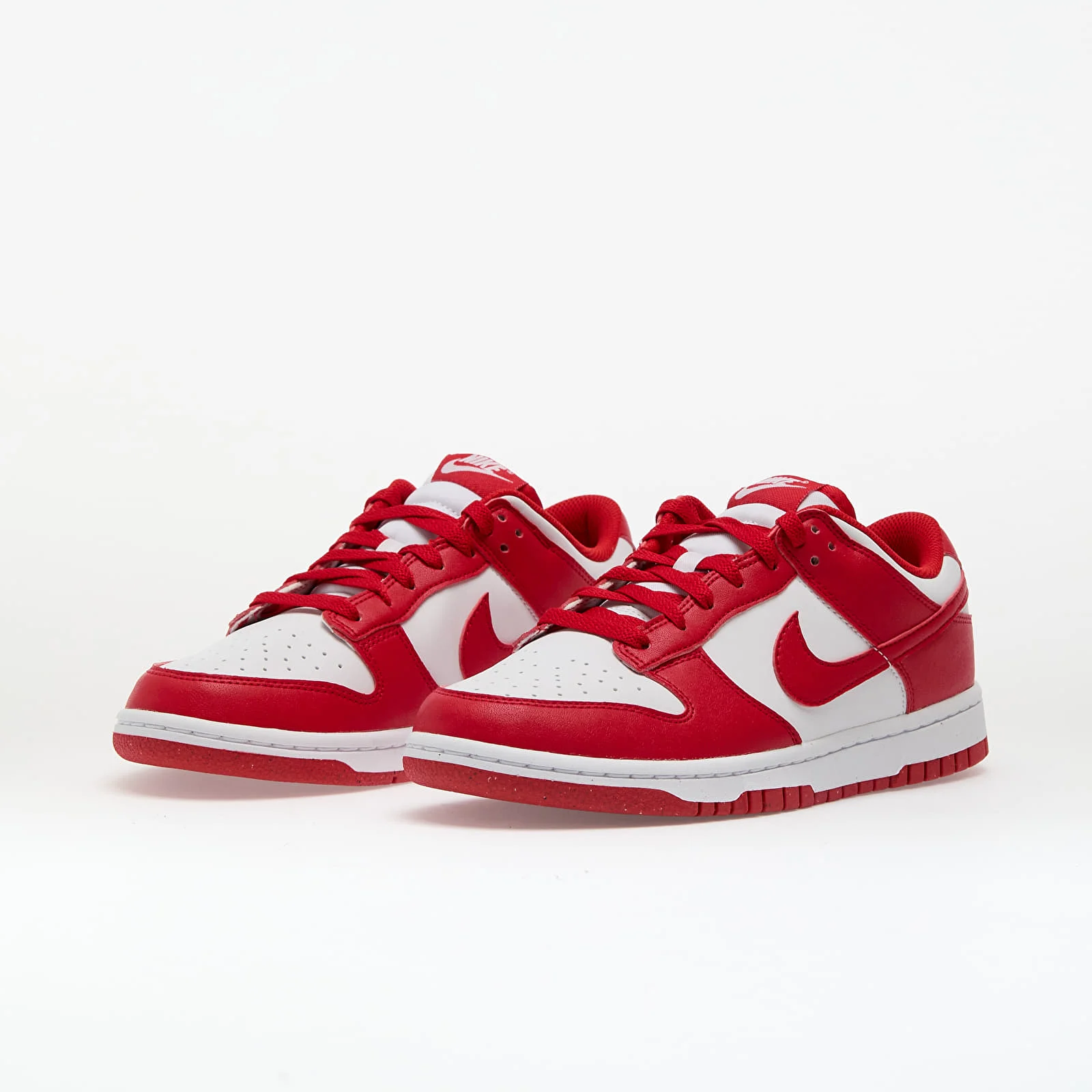 NIKE Dunk Low Red