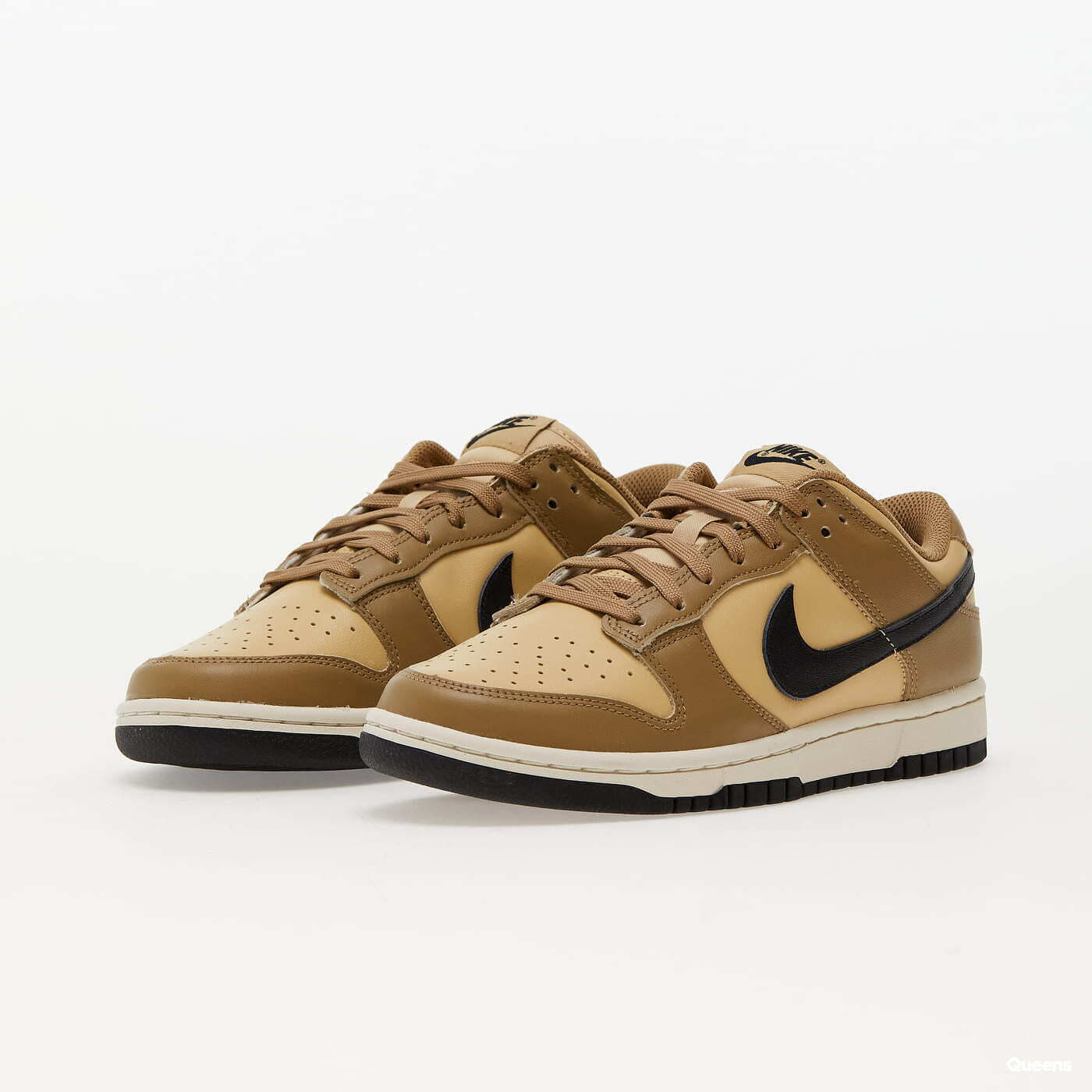 NIKE Dunk Low Sésamo