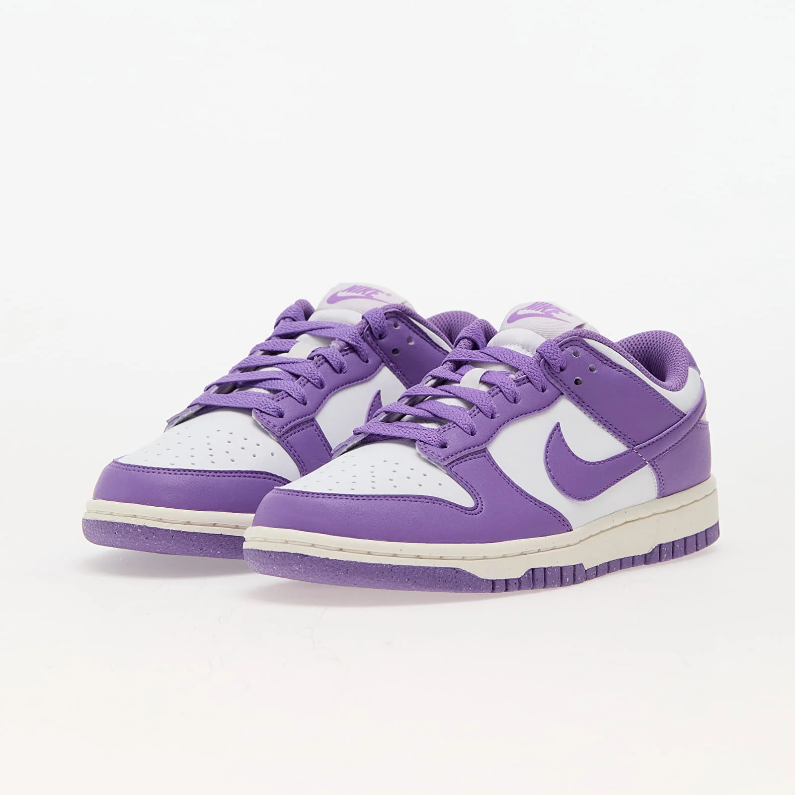 NIKE Dunk Low Violet