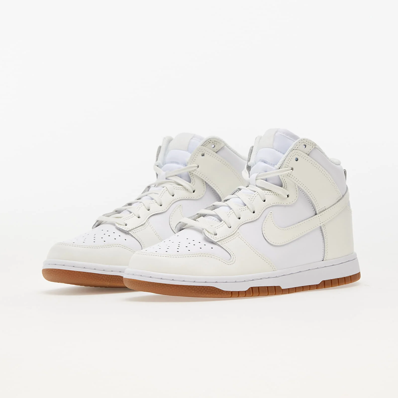NIKE Dunk High White