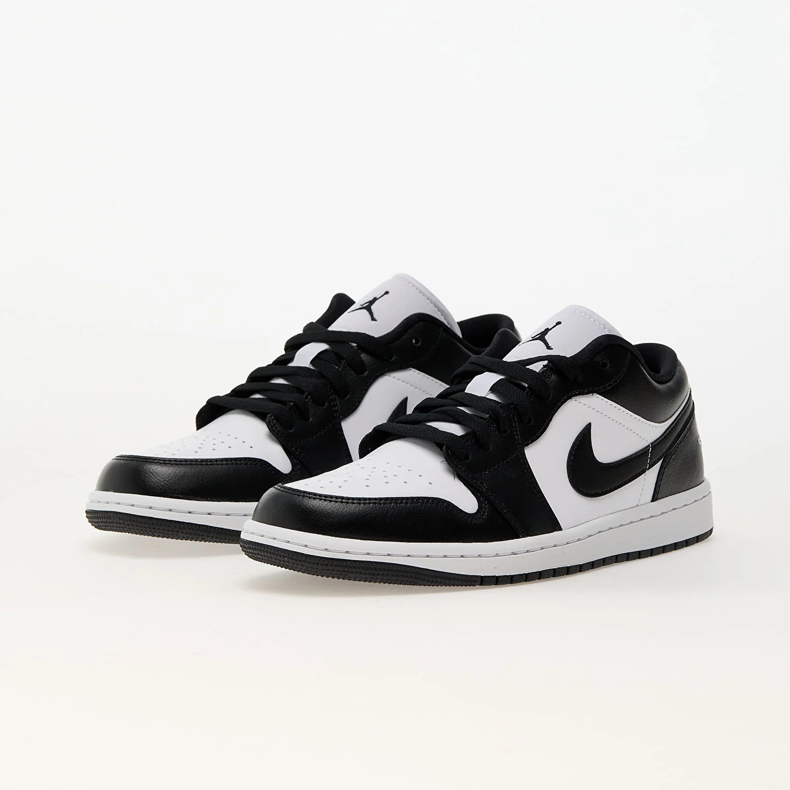 NIKE Air Jordan Low Black&White