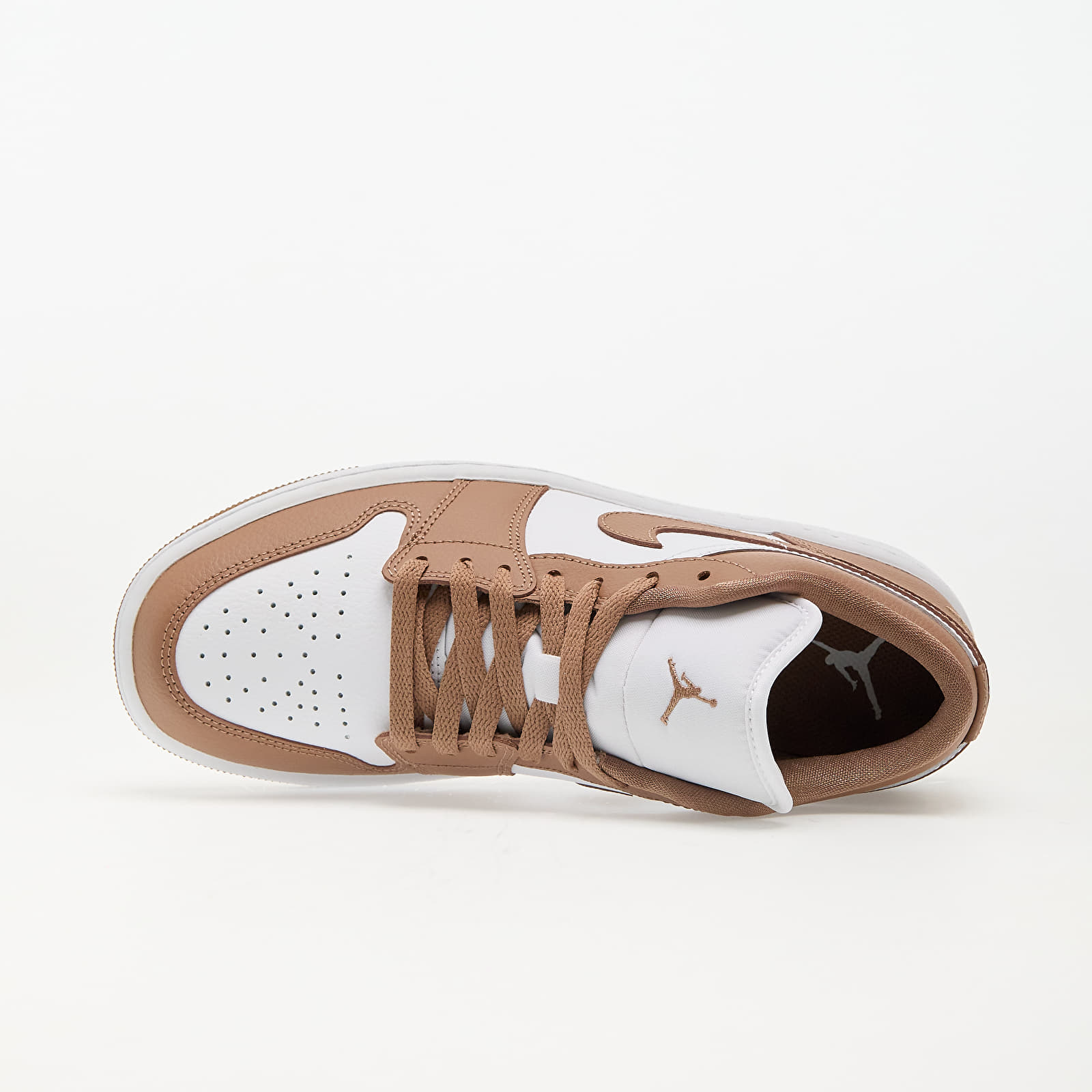NIKE Air Jordan Low Gold