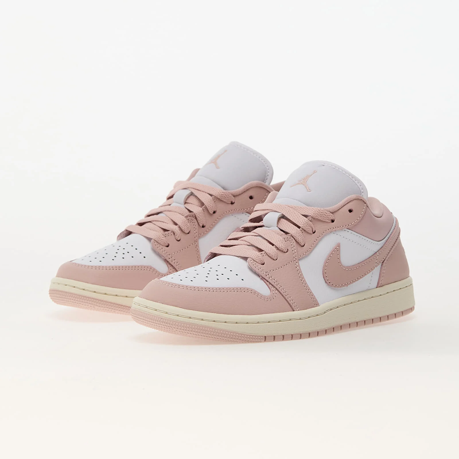 NIKE Air Jordan Low Pink