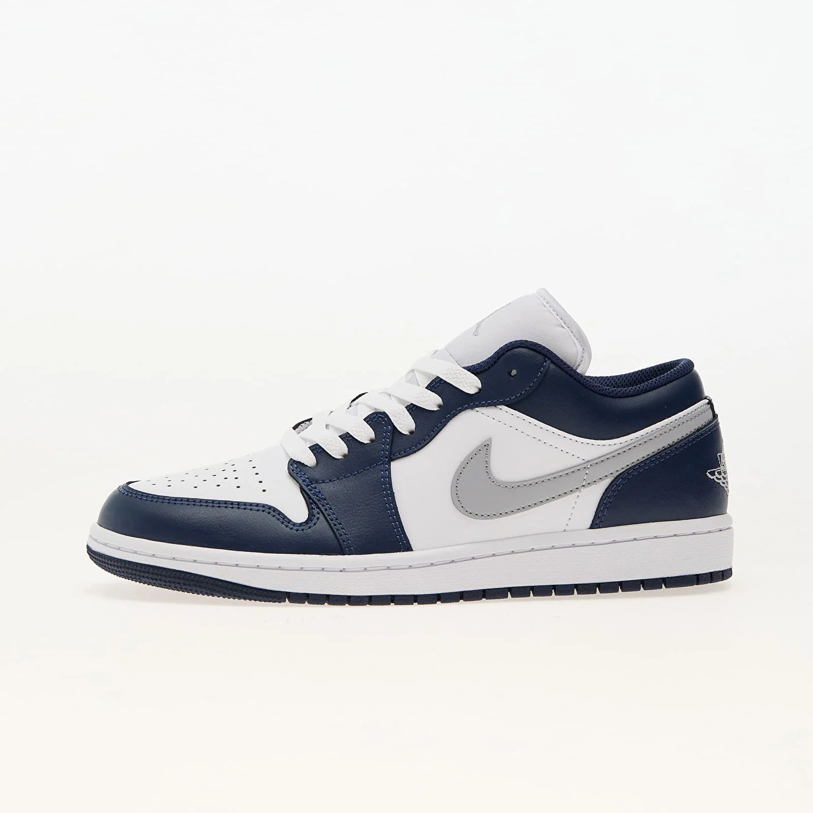 NIKE Air Jordan Low Wolf