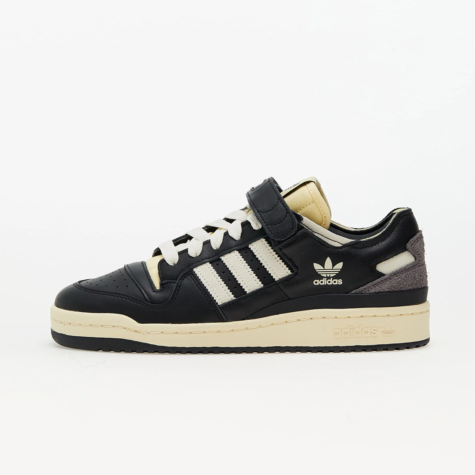 ADIDAS Forum Black