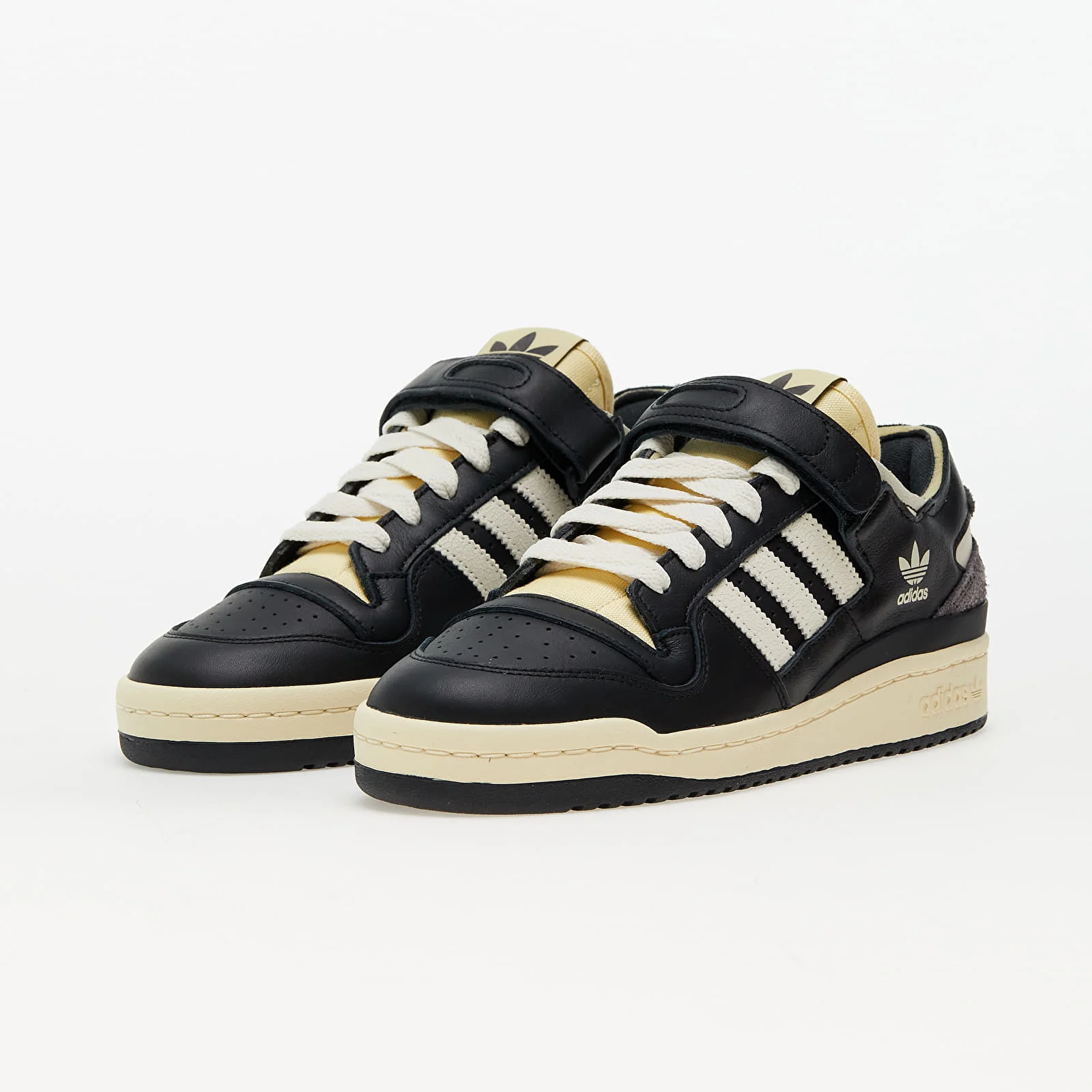 ADIDAS Forum Black