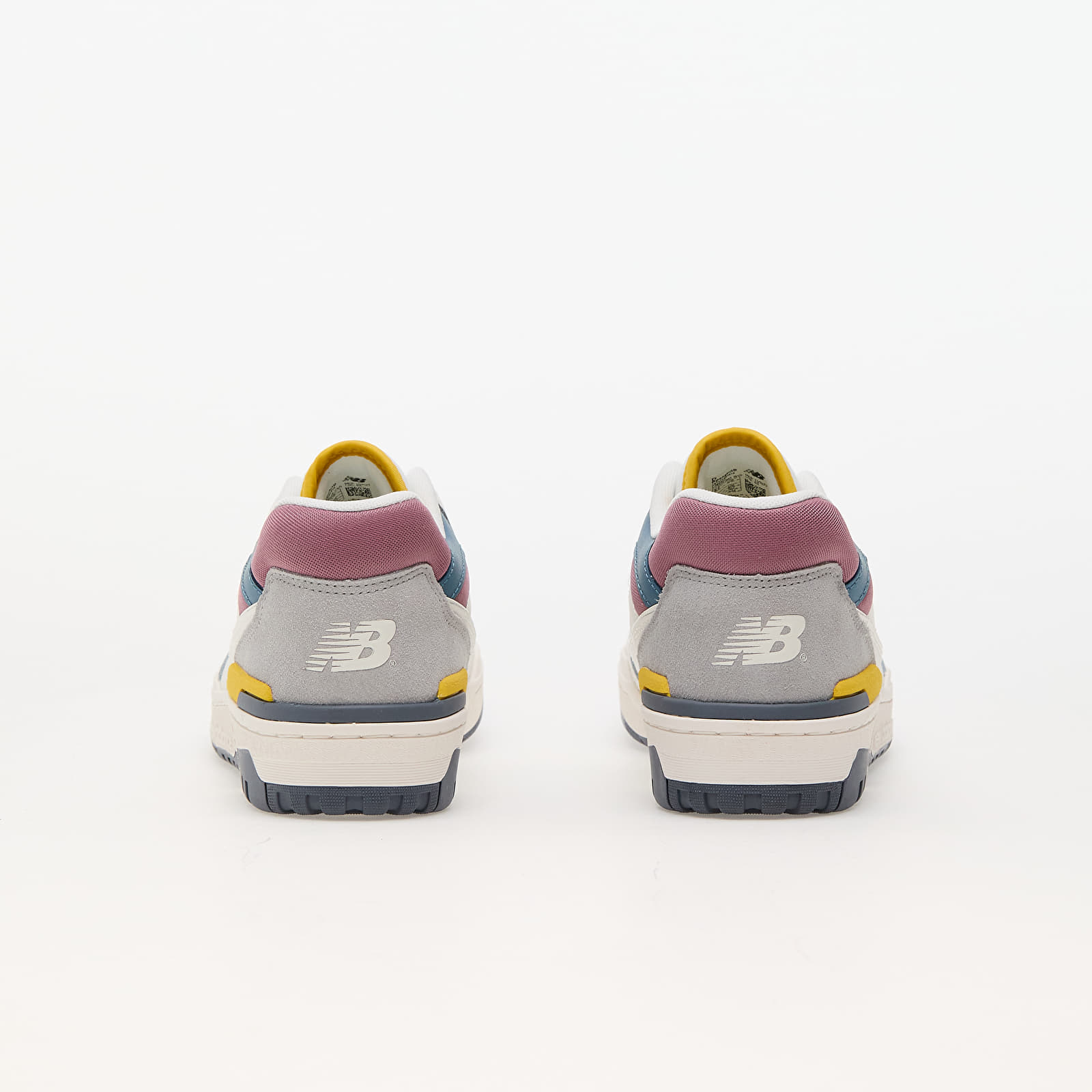NEW BALANCE 550