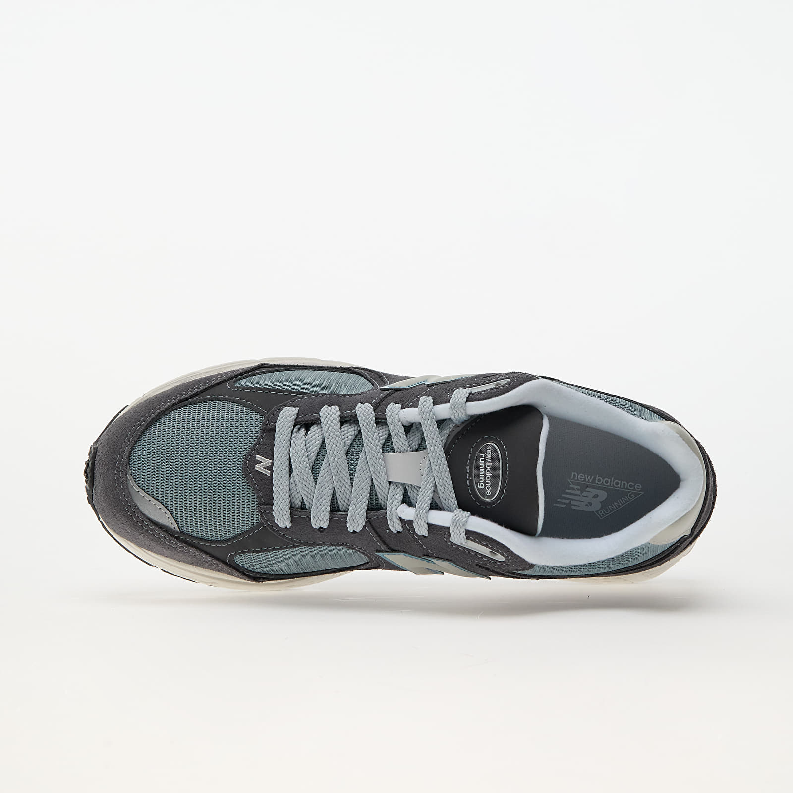 NEW BALANCE 2002r