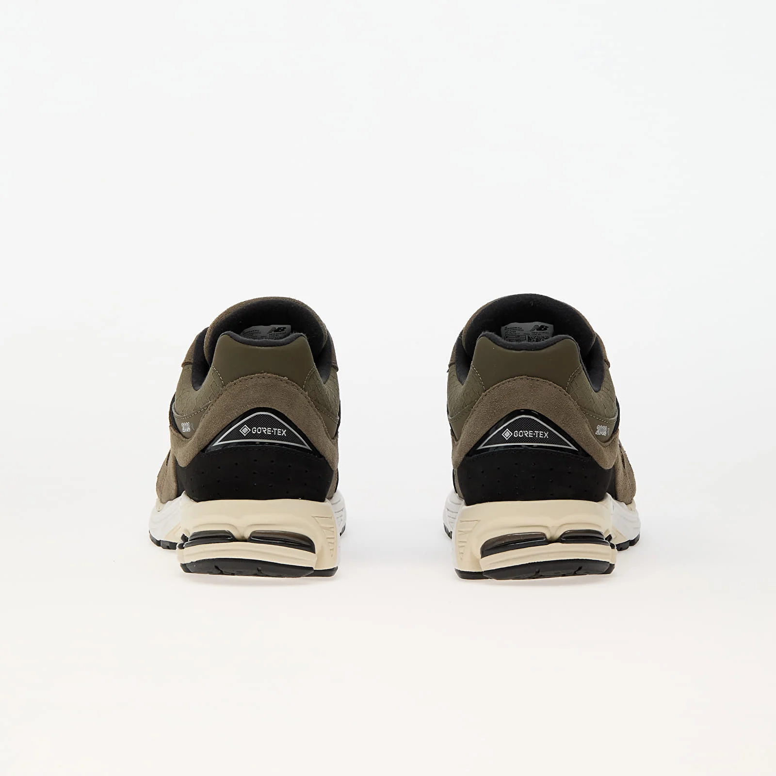 NEW BALANCE 2002r