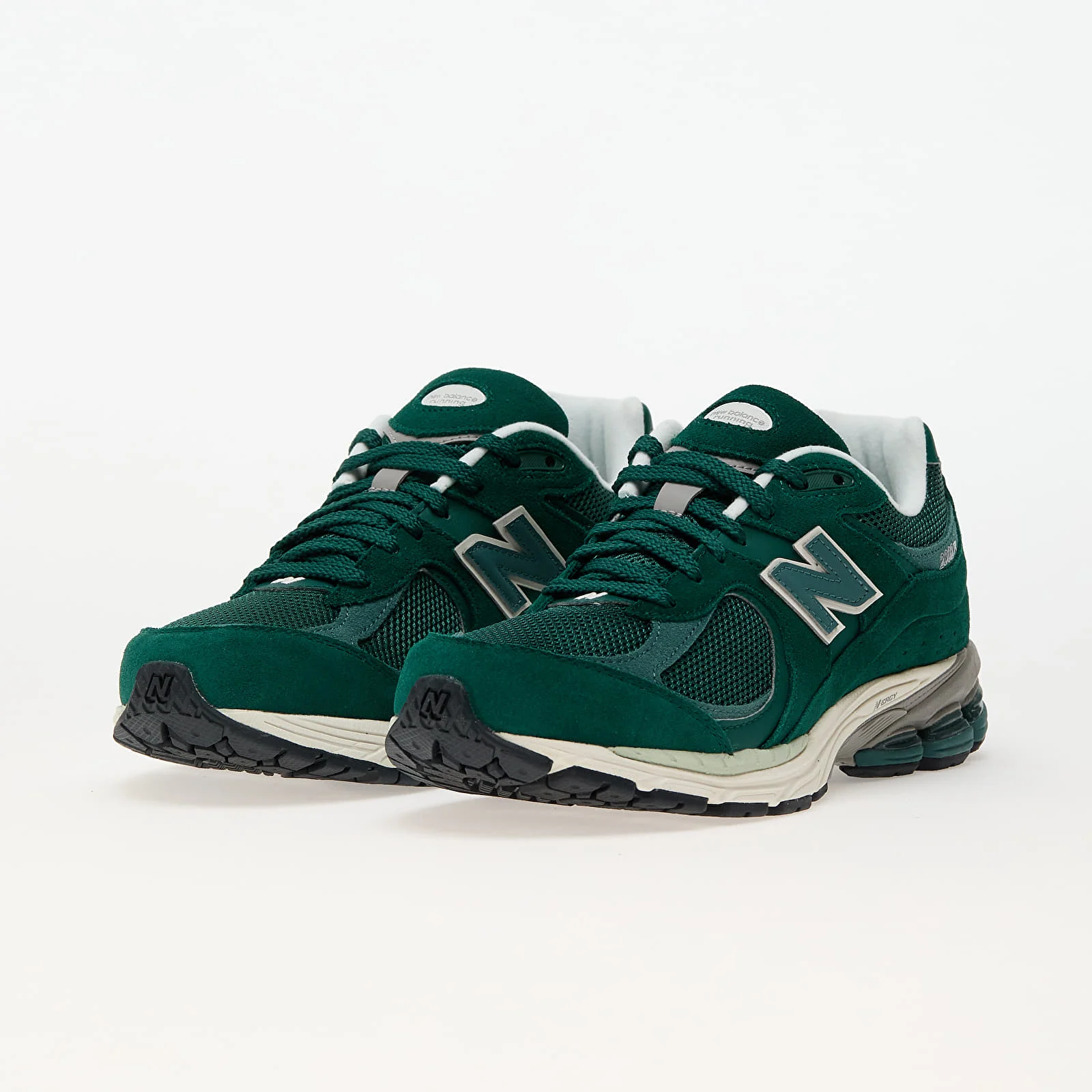 NEW BALANCE 2002r