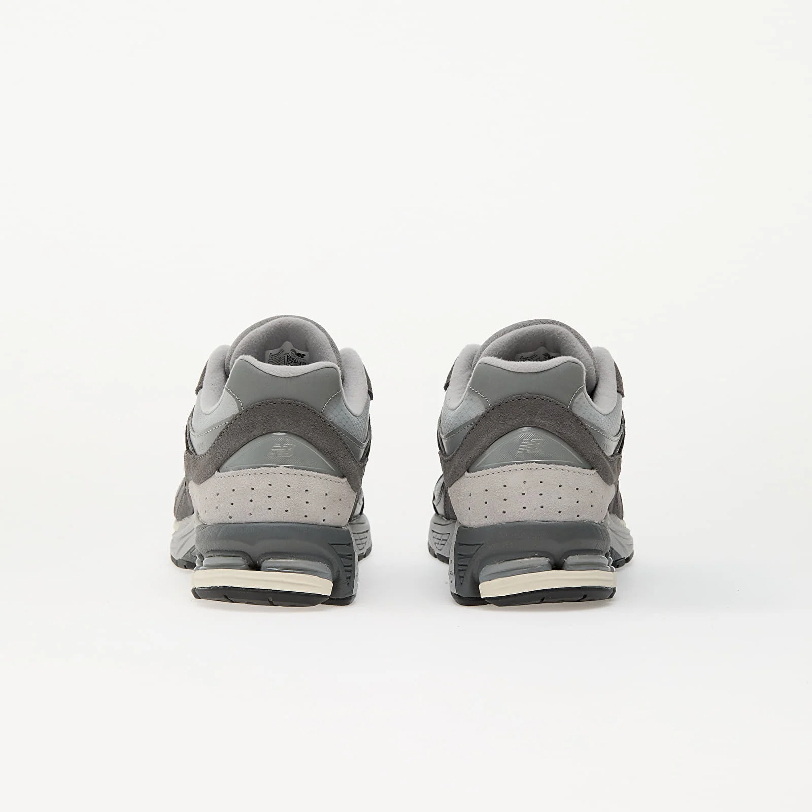 NEW BALANCE 2002r
