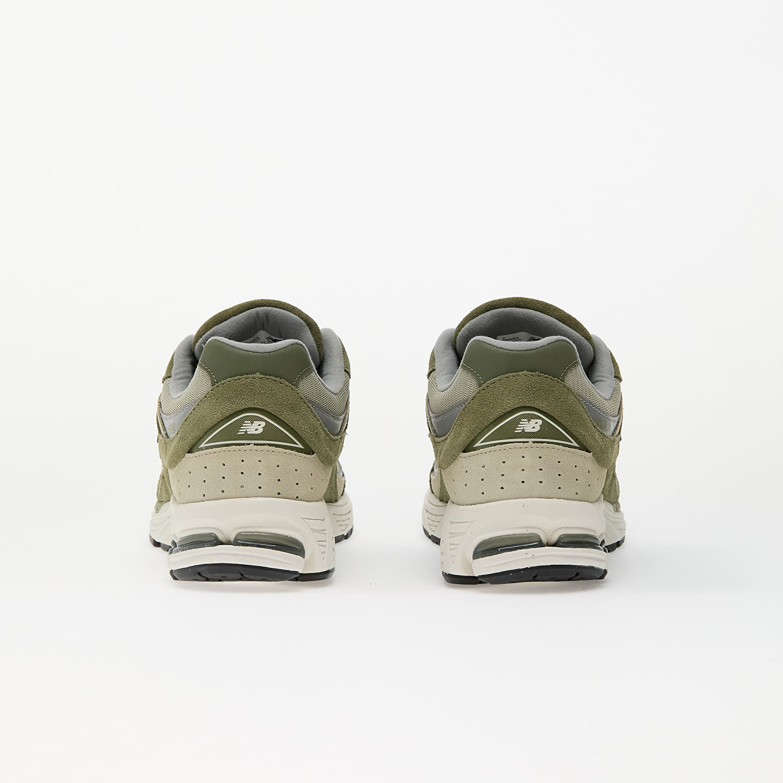 NEW BALANCE 2002r