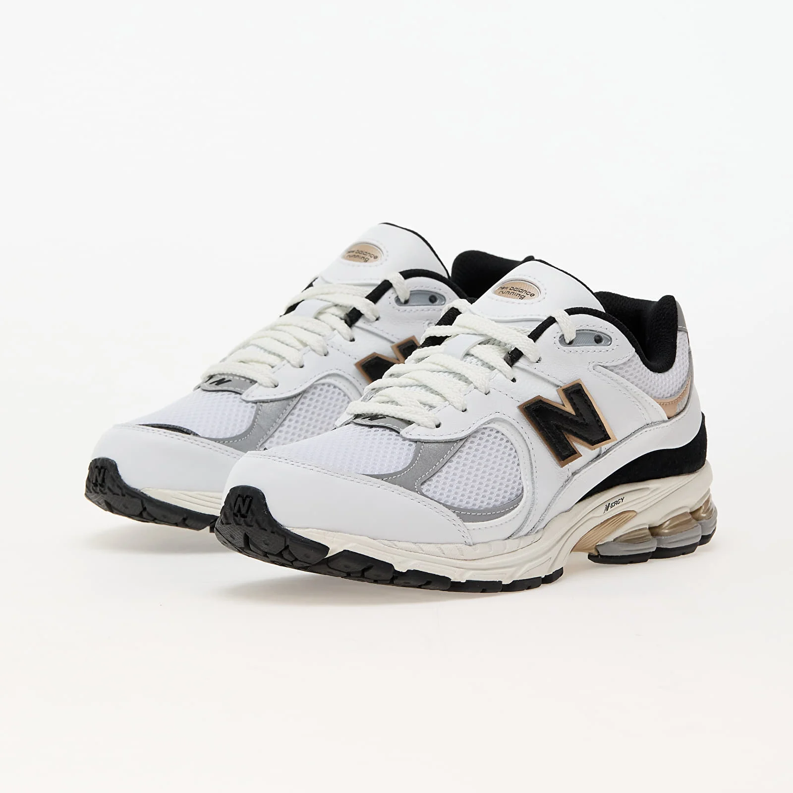 NEW BALANCE 2002r